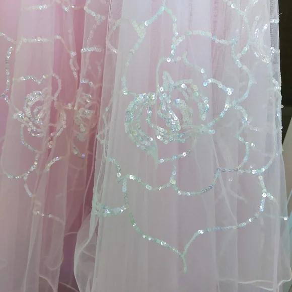 Beautiful Cache Gown🩰🛍 - Picture 6 of 17